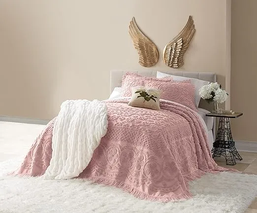 Montgomery Ward Emily Floral Chenille Bedspread, Soft Cotton Comforter, Full Size Quilt in Blush - Luxury Hotel Bedding, Full Bedspread (Blush, Full)