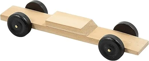 Fun Express DIY Pinewood Derby Car Kit, Makes 6