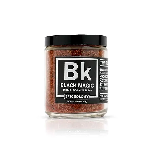 Spiceology - BBQ Rubs Gift Set - 8-Pack of Large Spice Blend and Seasoning Jars - Steak, Chicken, Fish Barbeque, and All-Purpose Seasonings