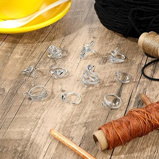 10 Pcs Crochet Ring for Finger, Adjustable Yarn Guide Crochet Tension Rings for Crocheting, Cat Snake Open Knitting Ring Crochet Accessories Yarn Ring for Crocheting Craft