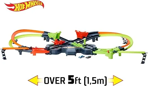 Hot Wheels Toy Car Track Set Colossal Crash, More Than 5 feet Wide, Powered by Motorized Booster, 1:64 Scale Car