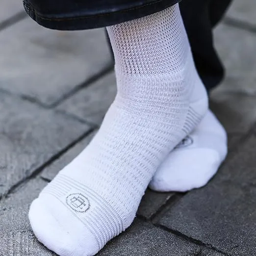 Doctor's Choice Diabetic Socks for Men, Seamless Socks with Non Binding Top, 4 Pairs, Large 9-12 & X-Large 13-15
