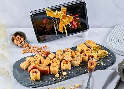 Mughe Gourmet Assorted Baklava Pastry Gift Elegant Tin Box - 500g 1.1lb 32 pcs - Turkish Pistachio, Almond, Walnut, Cashew, Hazelnut Bite Size Gifts Baklawa Sweet - Perfect for Birthday, Fathers Day