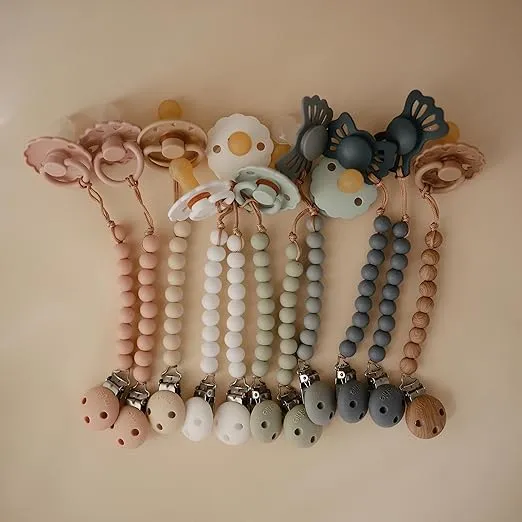 mushie 100% Silicone Baby Pacifier Clip BPA Free | Hera (Faux Wood)